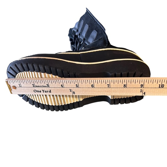 Comfortview Women's Wide Width The Eileen Waterproof Boot pre-loved Sz 7.5 black - Picture 12 of 12